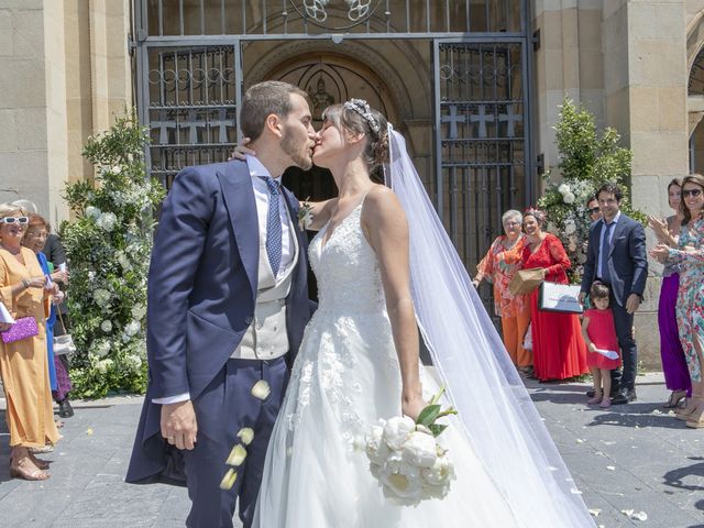 La boda de Lucio y Úrsula en Gijón, Asturias 15