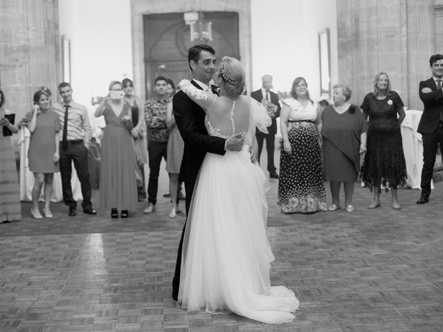 La boda de Gianlluca y Irene en Oviedo, Asturias 28