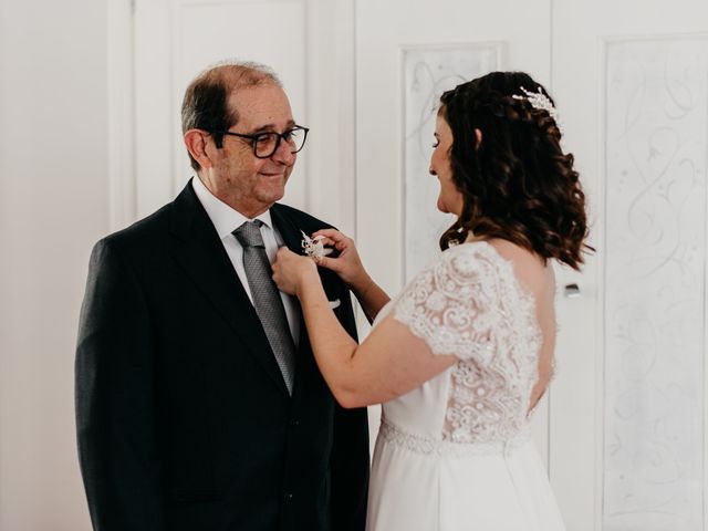 La boda de Carlos y Mireia en El Vendrell, Tarragona 23