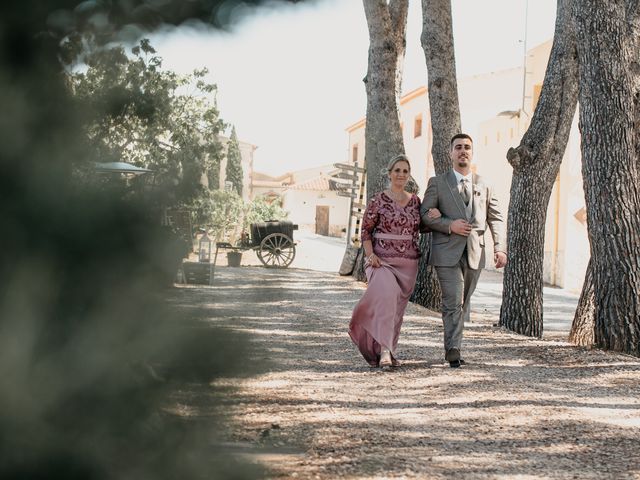 La boda de Carlos y Mireia en El Vendrell, Tarragona 34