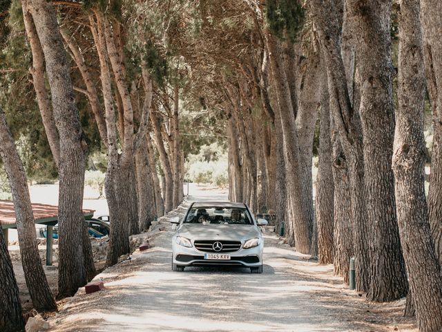 La boda de Carlos y Mireia en El Vendrell, Tarragona 36