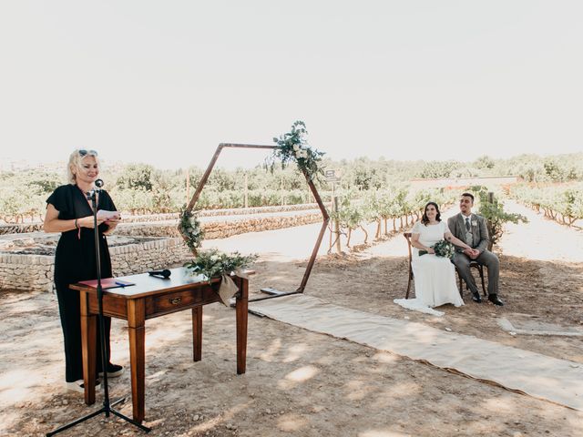 La boda de Carlos y Mireia en El Vendrell, Tarragona 45