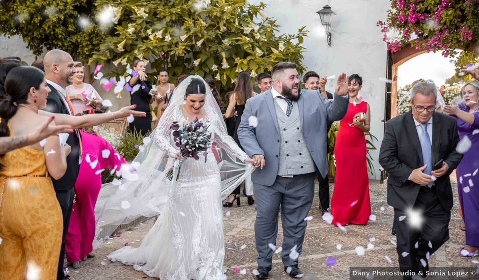 La boda de Ainhoa y Andoni en Carmona, Sevilla