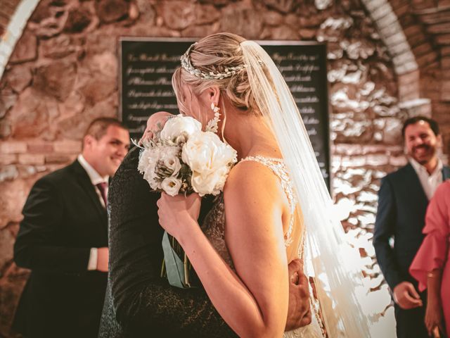 La boda de Vicent y Laia en El Pinell De Brai, Tarragona 33