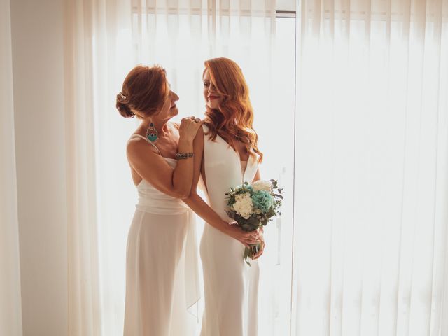 La boda de Paul y Carolina en Torre Del Mar, Málaga 30