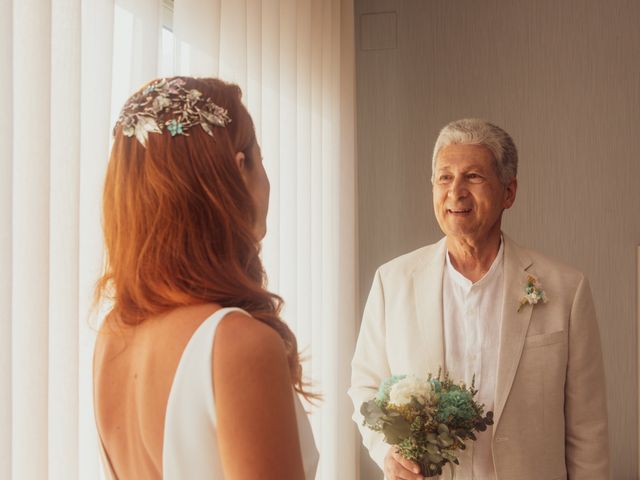 La boda de Paul y Carolina en Torre Del Mar, Málaga 32