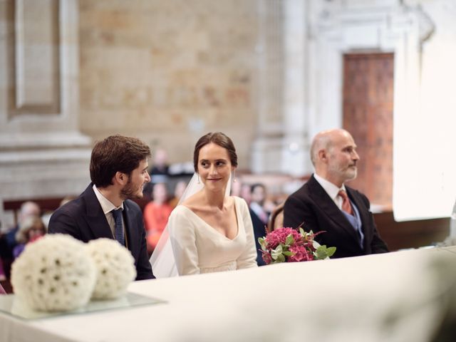 La boda de Carlos y Isabel en Vecinos, Salamanca 9