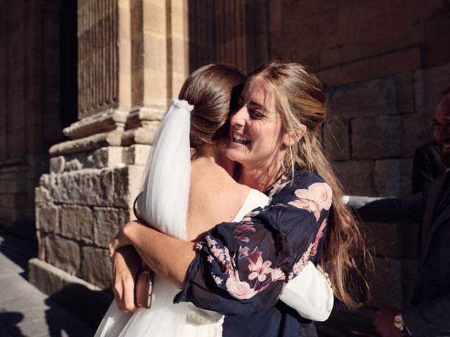 La boda de Carlos y Isabel en Vecinos, Salamanca 13