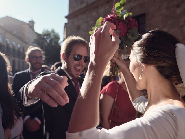 La boda de Carlos y Isabel en Vecinos, Salamanca 14