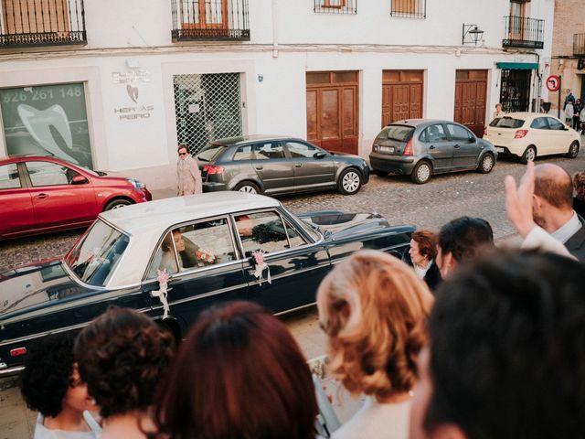 La boda de Pedro y Manuela en Bolaños De Calatrava, Ciudad Real 78