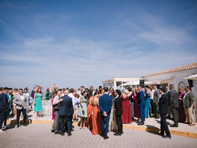 La boda de Joaquín y Lidia en Chiclana De La Frontera, Cádiz 17
