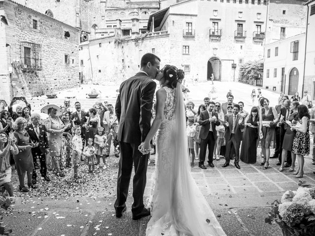 La boda de María José y Gustavo en Plasencia, Cáceres 20