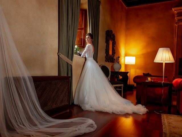 La boda de María Ángeles y Kiko en Granada, Granada 18