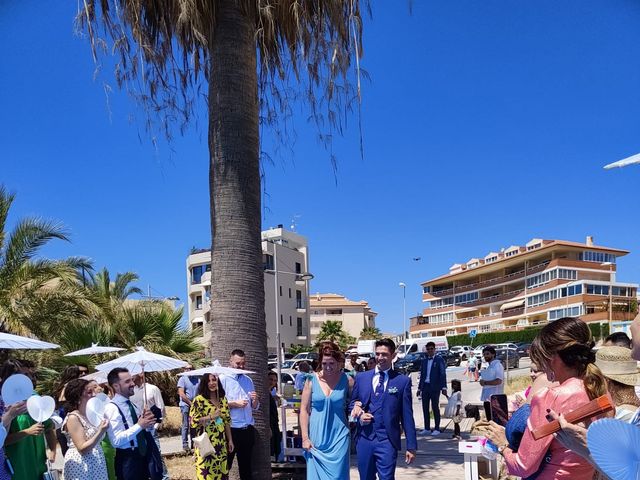 La boda de Ruben y Sofia  en La/villajoyosa Vila Joiosa, Alicante 3
