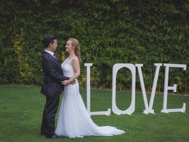 La boda de Patri y Cristian en Sant Fost De Campsentelles, Barcelona 38