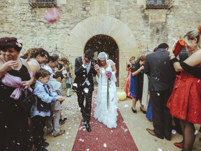 La boda de Albert y Isabel en Sant Pere Pescador, Girona 32