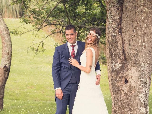 La boda de Diego y Vanessa en Cambre, A Coruña 35