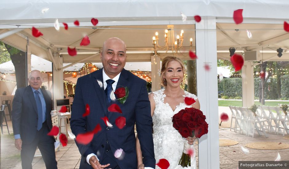 La boda de Héctor y Marién en Madrid, Madrid