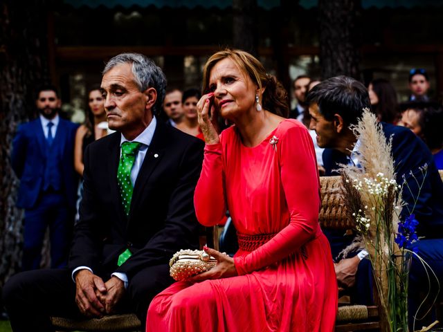 La boda de Jhona y Elena en Garray, Soria 32