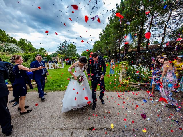 La boda de Jhona y Elena en Garray, Soria 38