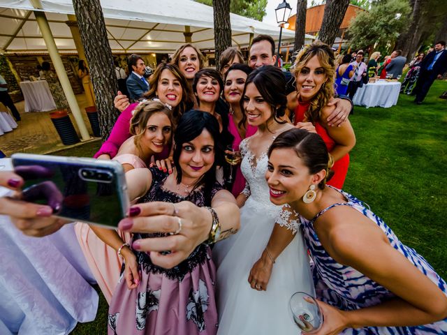 La boda de Jhona y Elena en Garray, Soria 44