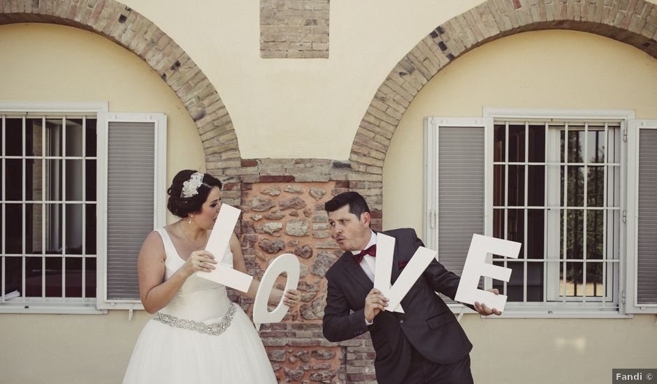 La boda de Paco y Silvia en San Isidro De Benageber, Valencia