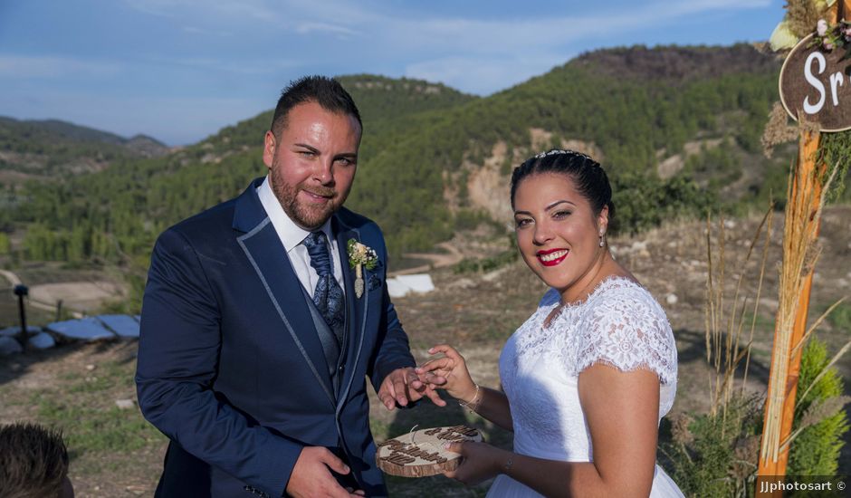 La boda de Aida y Kike en Narboneta, Cuenca