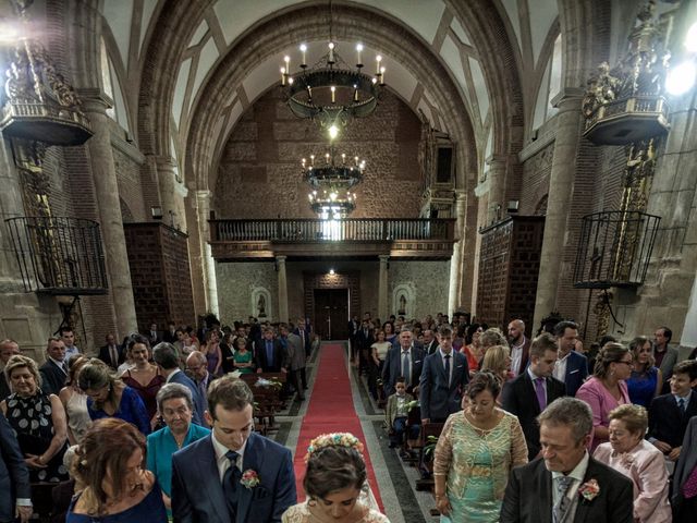 La boda de Raul y Tamara en Torrijos, Toledo 24