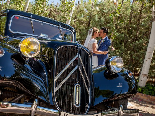 La boda de Beatriz y Jose Luis en San Sebastian De Los Reyes, Madrid 1