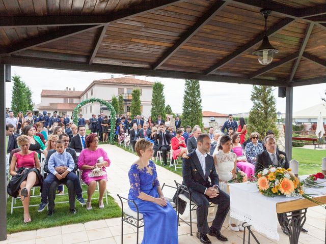 La boda de Jaime y Leire en Mozarbez, Salamanca 43