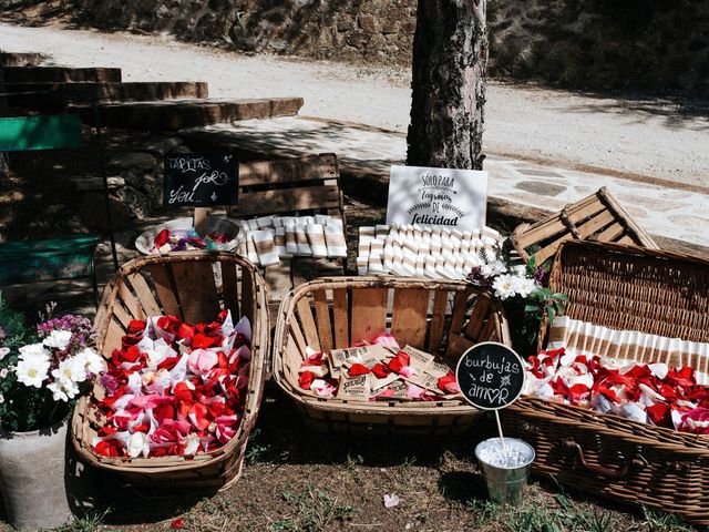 La boda de Raul y Lorena en Rascafria, Madrid 19