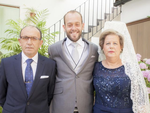 La boda de Bernardo y Marisa en Villanueva De Cordoba, Córdoba 22
