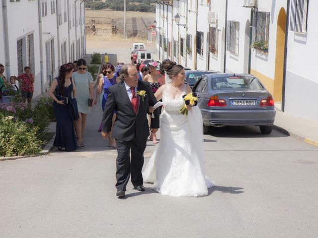 La boda de Bernardo y Marisa en Villanueva De Cordoba, Córdoba 66