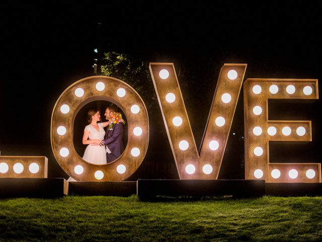 La boda de Noemi y Arnau en Sant Fost De Campsentelles, Barcelona 33