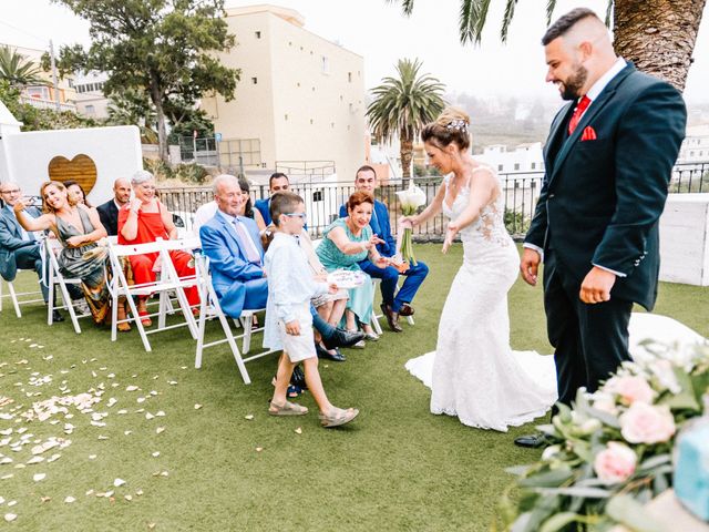 La boda de Héctor y Estela en La Victoria De Acentejo, Santa Cruz de Tenerife 39