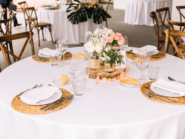 La boda de Héctor y Estela en La Victoria De Acentejo, Santa Cruz de Tenerife 61