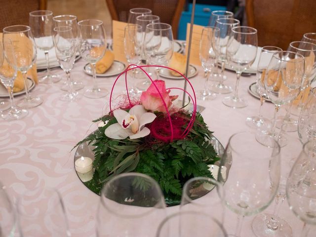 La boda de Miqueas y Soledad en Albelda De Iregua, La Rioja 38