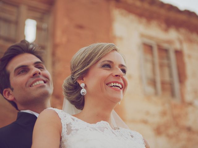 La boda de Carlos y Isabel en Argamasilla De Alba, Ciudad Real 12