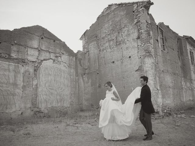 La boda de Carlos y Isabel en Argamasilla De Alba, Ciudad Real 13