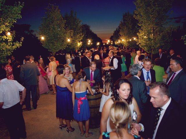 La boda de Carlos y Isabel en Argamasilla De Alba, Ciudad Real 18