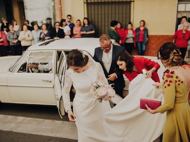 La boda de Jesús y Isabel en Villarrubia De Los Ojos, Ciudad Real 21