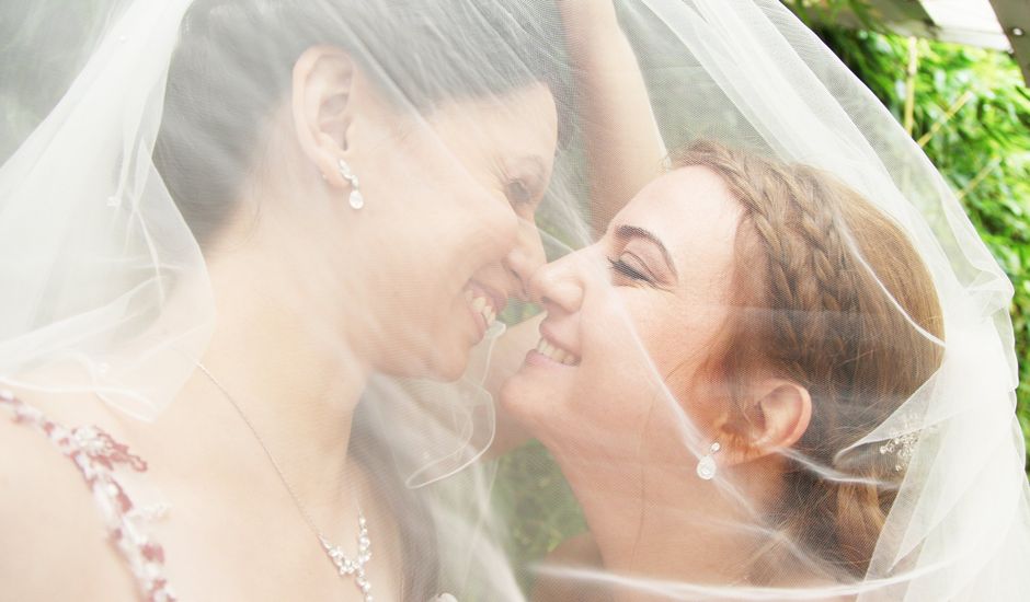 La boda de Núria y Mireya en Montornes Del Valles, Barcelona