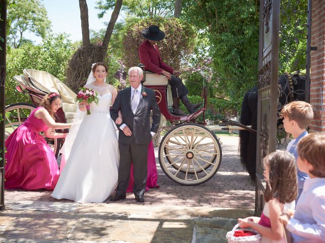 La boda de Ismael y Raquel en Alcalá De Henares, Madrid 13