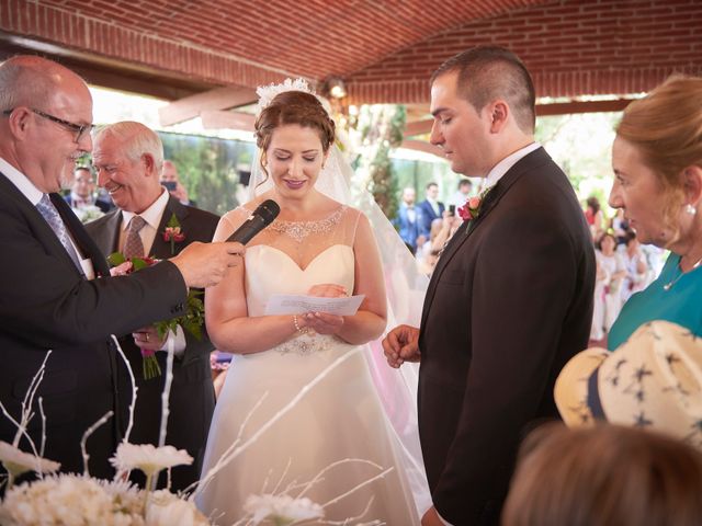 La boda de Ismael y Raquel en Alcalá De Henares, Madrid 16