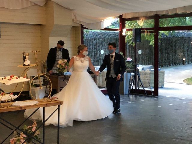 La boda de Oscar y Jennifer en Santiago De Compostela, A Coruña 1