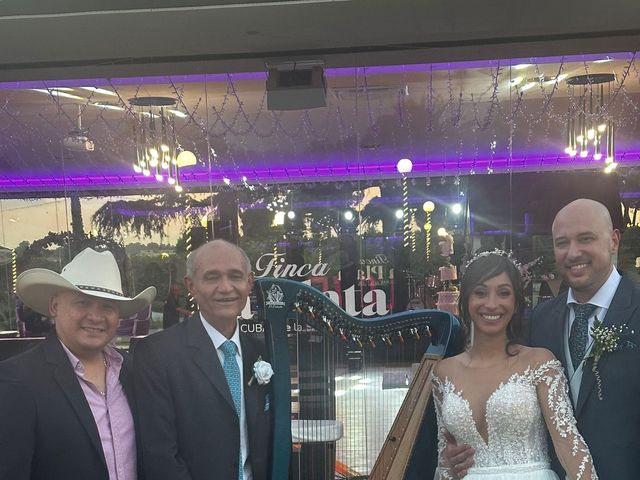 La boda de Luis Avila y Johismar Gutierrez en Madrid, Madrid 6