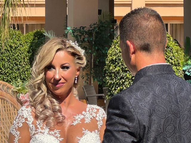 La boda de Fernando  y Anita  en San Juan De Alicante, Alicante 2