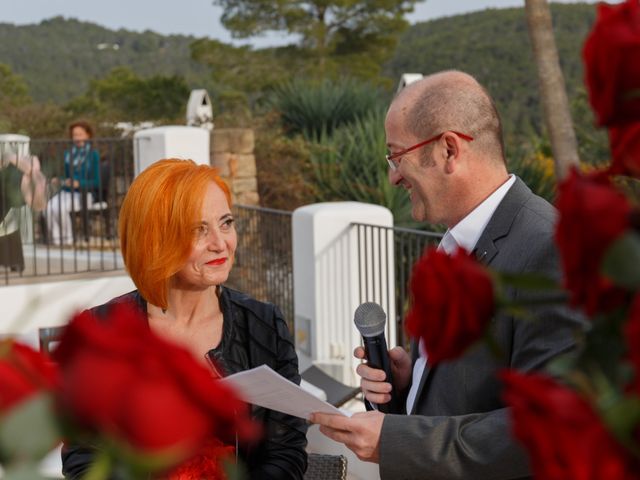 La boda de Juan y Mary en Santa Eularia Des Riu, Islas Baleares 8