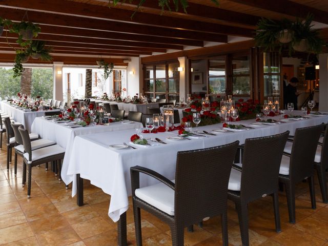 La boda de Juan y Mary en Santa Eularia Des Riu, Islas Baleares 16