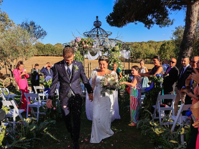 La boda de Sonia y Yago en Linares De Riofrio, Salamanca 26